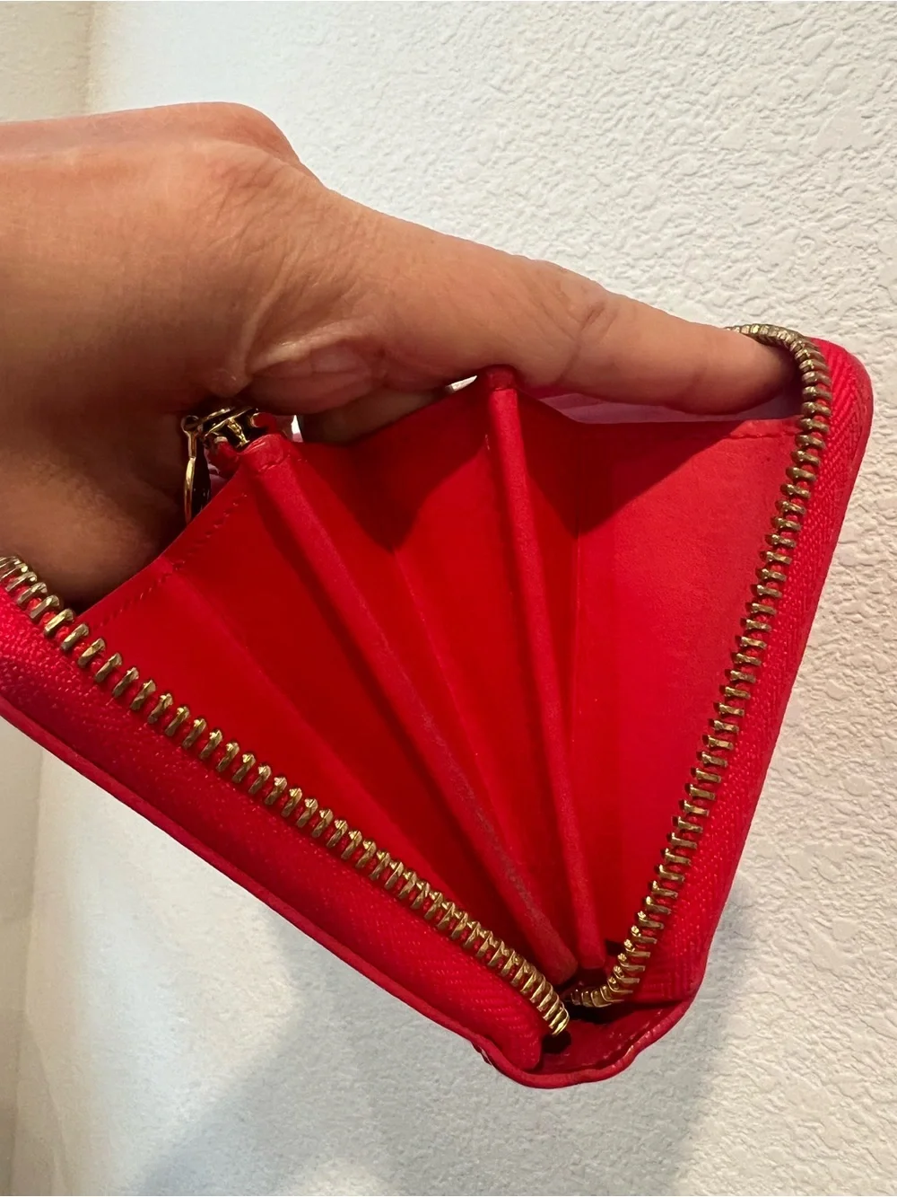 Louis Vuitton Red Vernis Embossed Zip Wallet with Gold Hardware